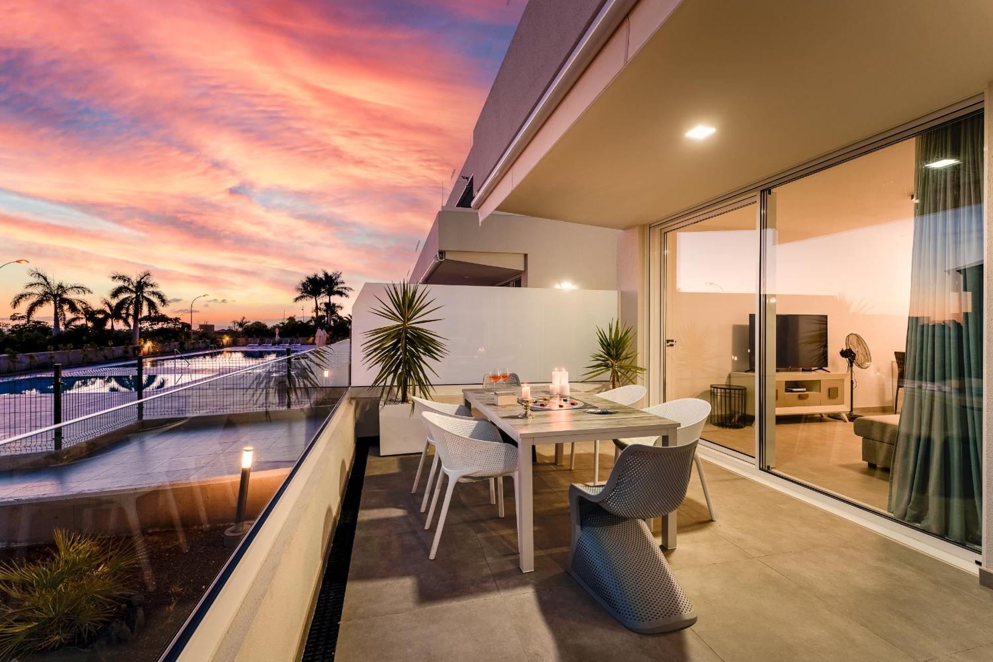 Modern New Terrazas De Costa Adeje. Heated Pool, Big Terrace And Private Parking Apartment *