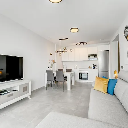 Modern New Apartment Las Terrazas De Costa Adeje. Heated Pool, Big Terrace And Private Parking Exterior foto